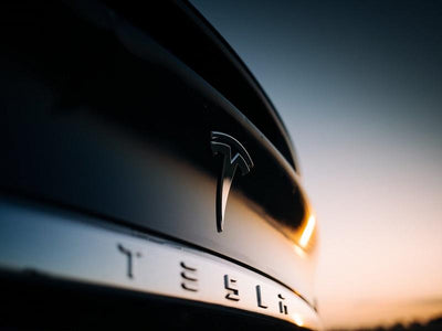 Analysts Weigh In Ahead of Tesla’s S&P 500 Inclusion