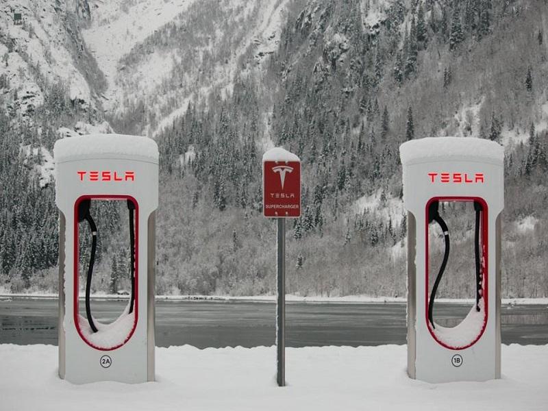 Norway Takes the Lead To Open Use of Superchargers
