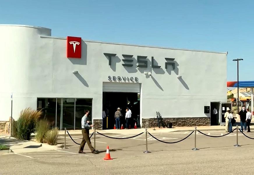 Tesla Makes A Clever Legal Move in Direct Sales