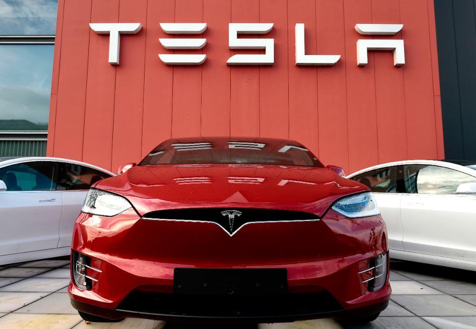 Tesla ‘very close’ to unveil fully autonomous vehicle, asserts Elton Musk
